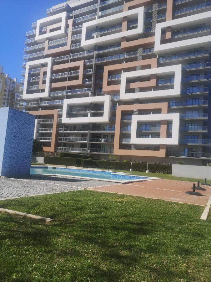 Rocha Tower Apartments Портіман Екстер'єр фото